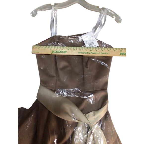 David’s Bridal Pick Up Strapless Formal Prom Satin Dress Bridesmaid Size 2 - Picture 5 of 5